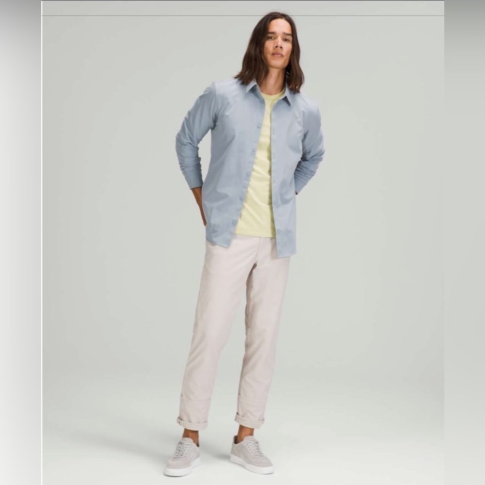 Lululemon New Venture Long Sleeve Shirt
Chambray Size Small